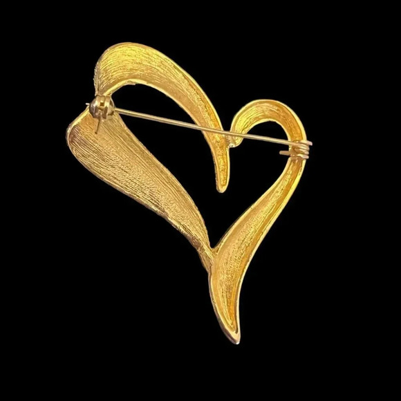 Vintage 60s-70s Textured Open Heart Brooch Pin Gold Tone - Picture 4 of 4